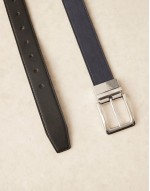 smart reversible belt in black and navy faux leather