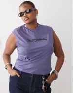 slim rectangle wrap sunglasses in black