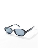 Loss Sale 90's skinny square sunglasses in black with smoke lens