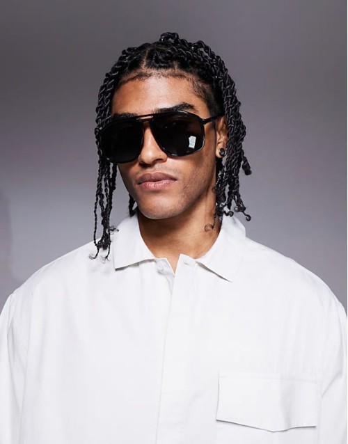 Quay studio sesh shield sunglasses in black