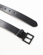 smart faux leather skinny belt with matte black buckle in black